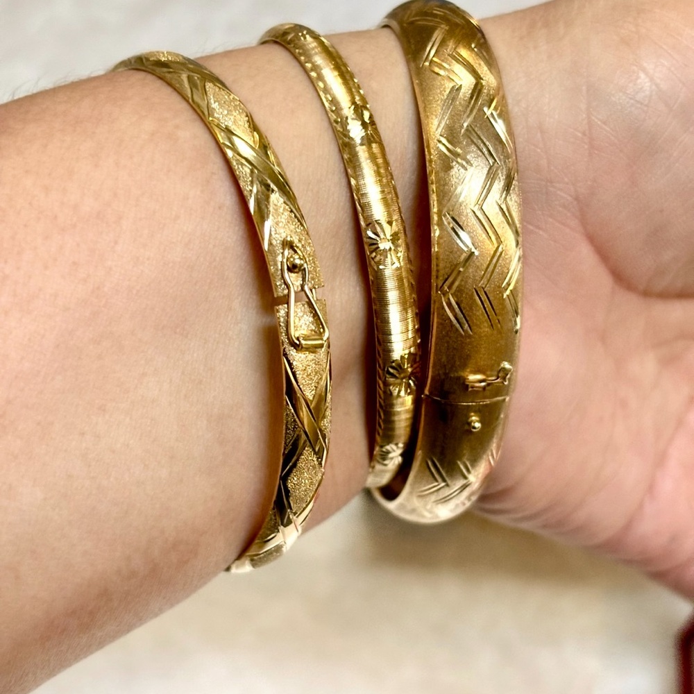 Elegant 10K Gold Bracelet